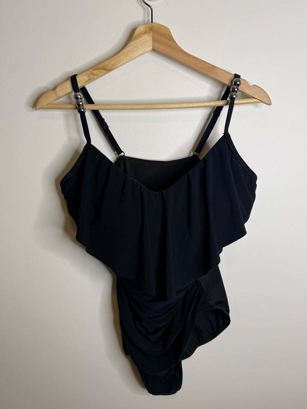 Miraclesuit Swim black Wire Free Shaping One Piece size 14